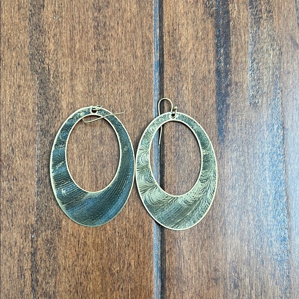Ex Voto Vintage Gold Oval Earrings